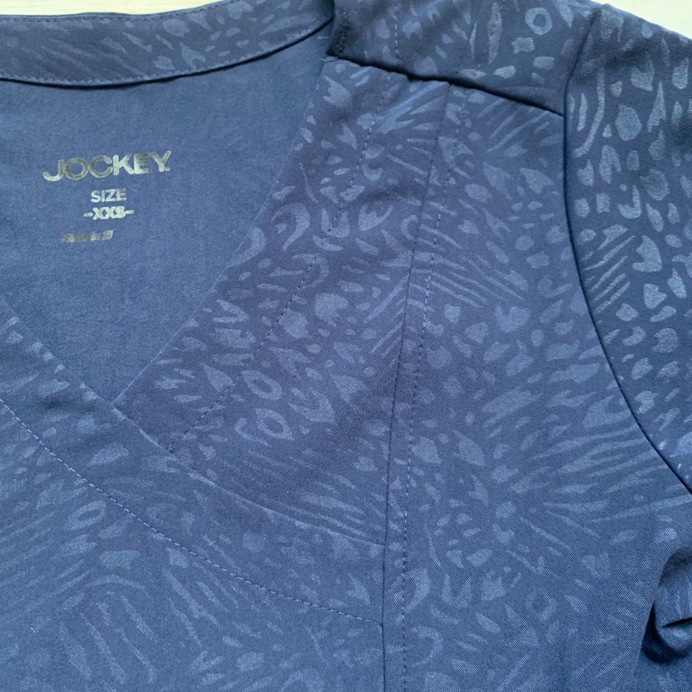 NWT JOCKEY Tone on Tone Mock Wrap Navy Scrub Top - Picture 4 of 8